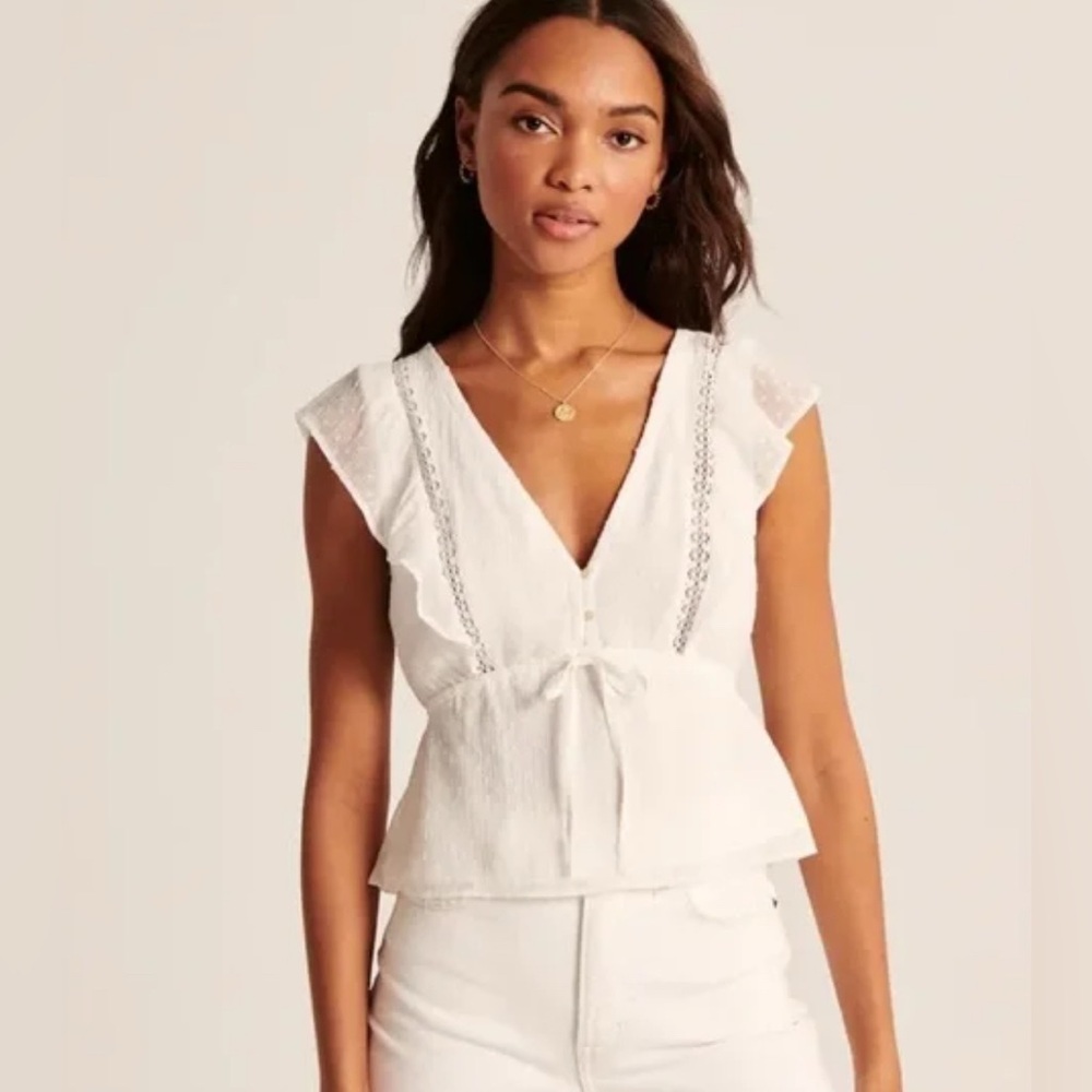 NWT - Abercrombie and Fitch Ruffle Sleeve Blouse